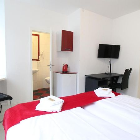 Gaestehaus Kronenstrasse Schwetzingen Kültér fotó