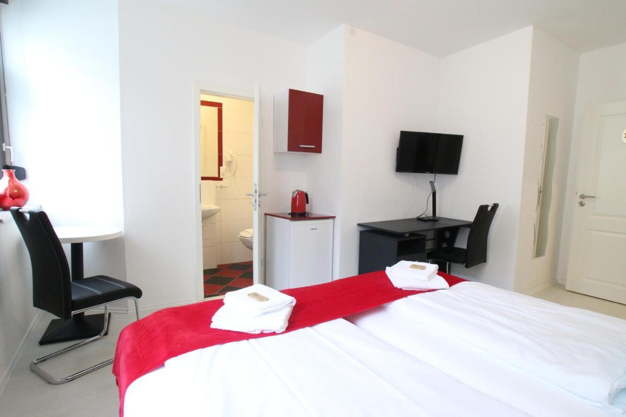 Gaestehaus Kronenstrasse Schwetzingen Kültér fotó